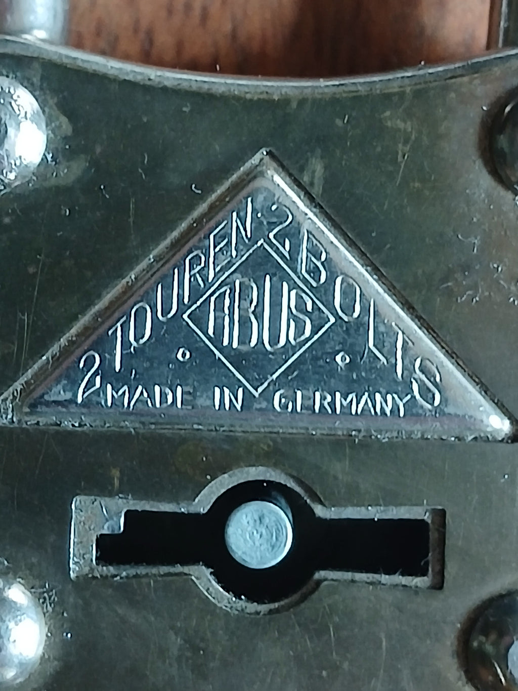 Ancien cadenas abus 2 clefs ( neuf )