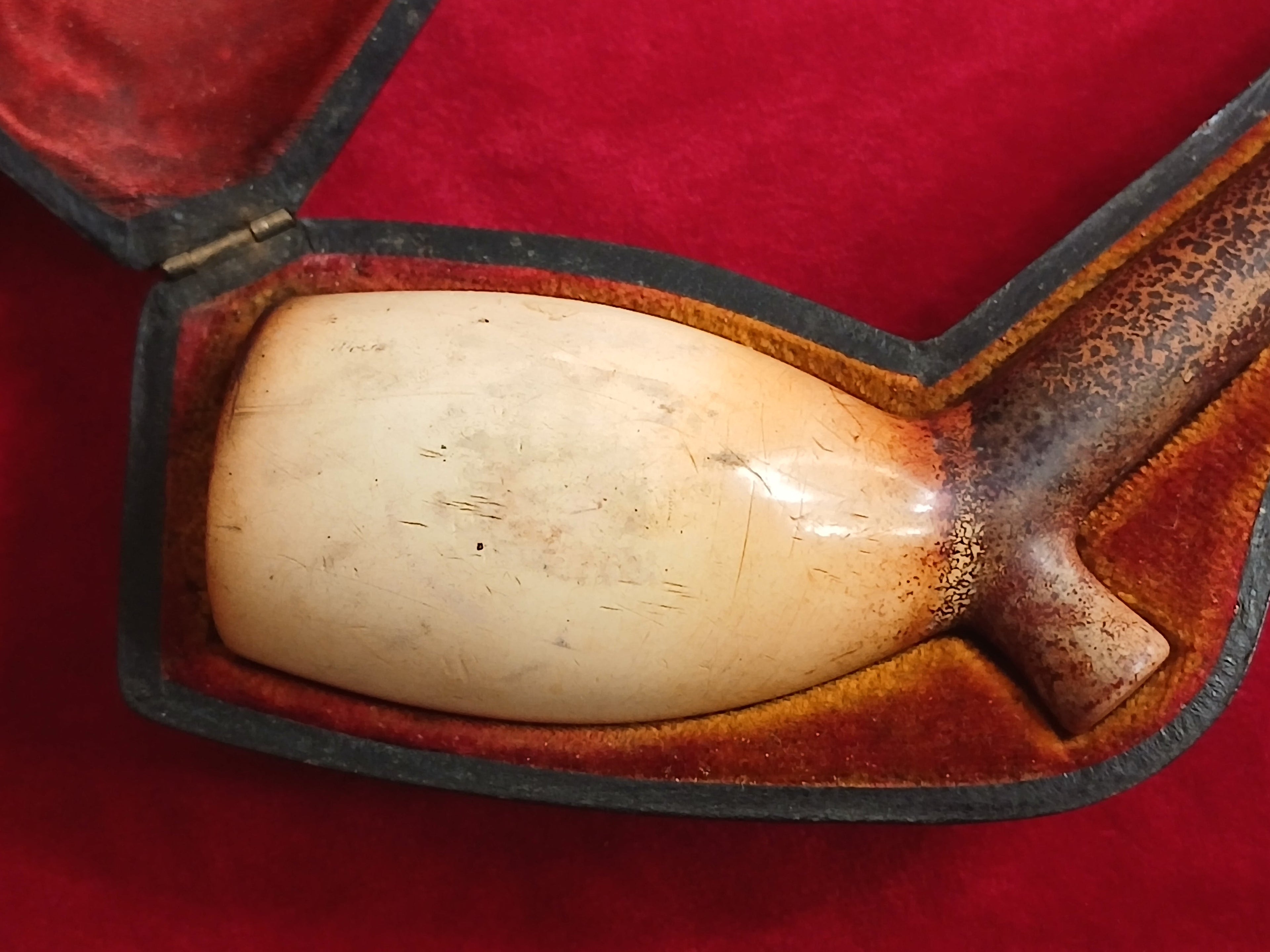 Pipe en écume de mer à talon ancienne