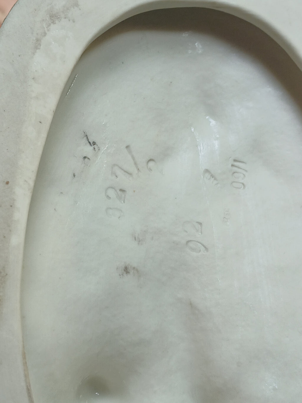 Superbe cheval cabré en porcelaine 1950
