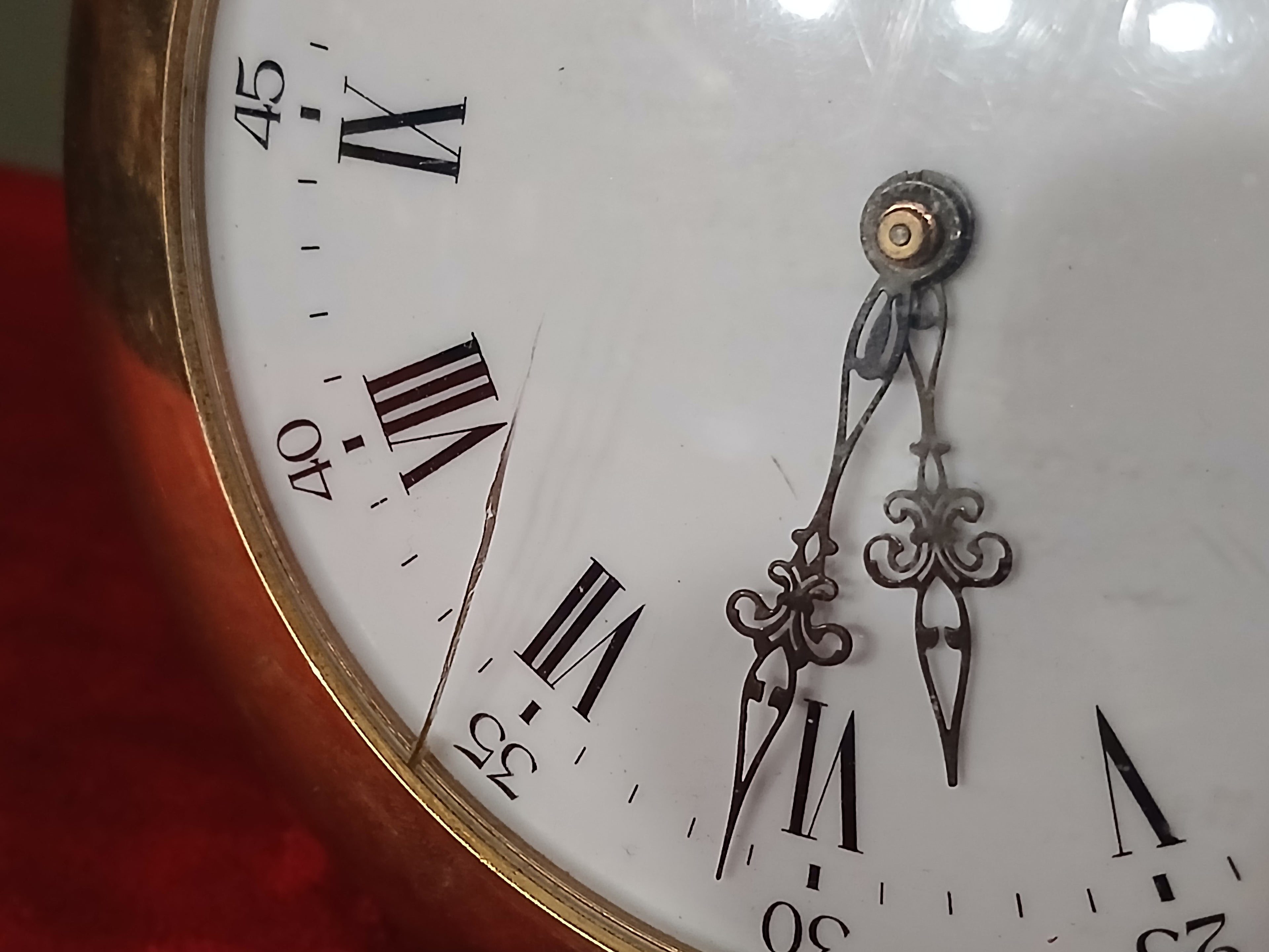 Horloge de table UTI rarissime des années 1960