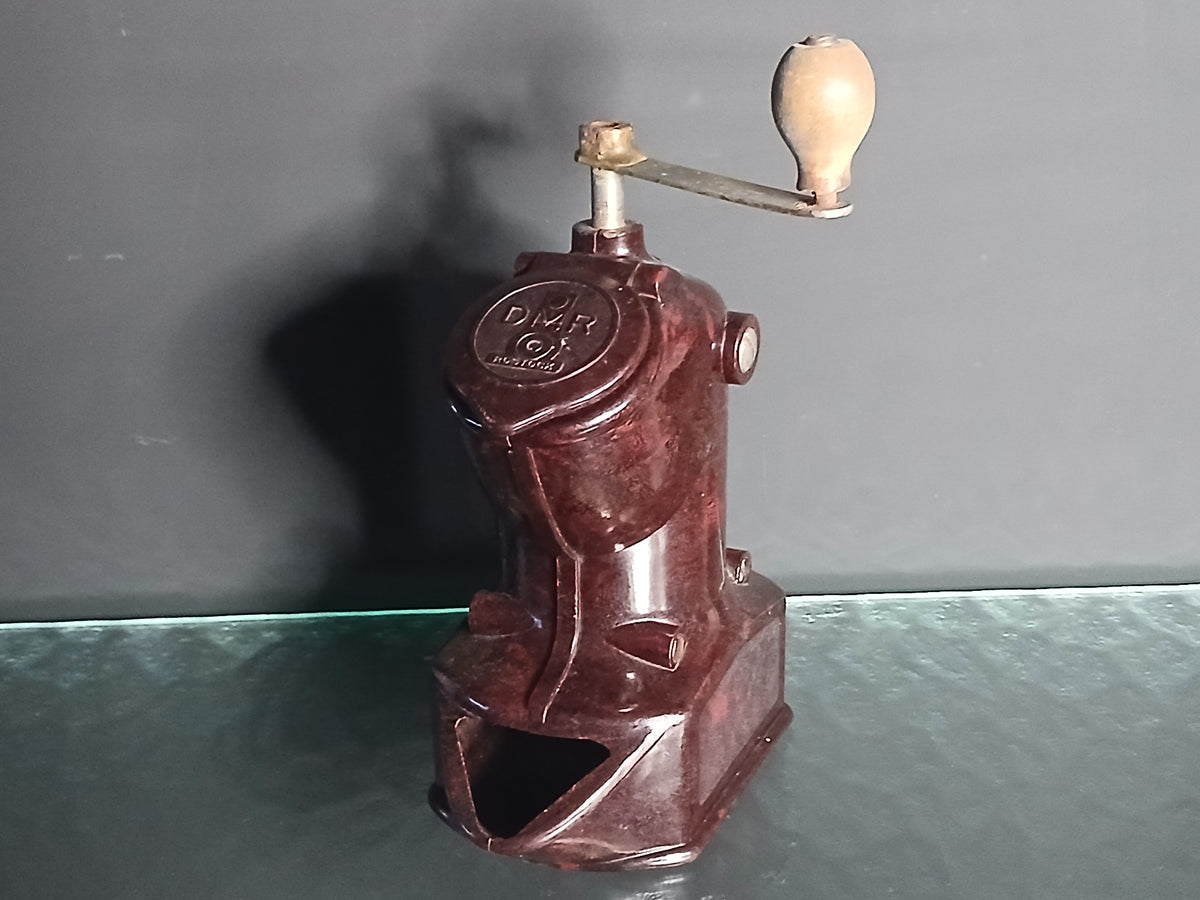 moulin à café en bakélite de la marque DMR ROSTOCK 1920 - 1940