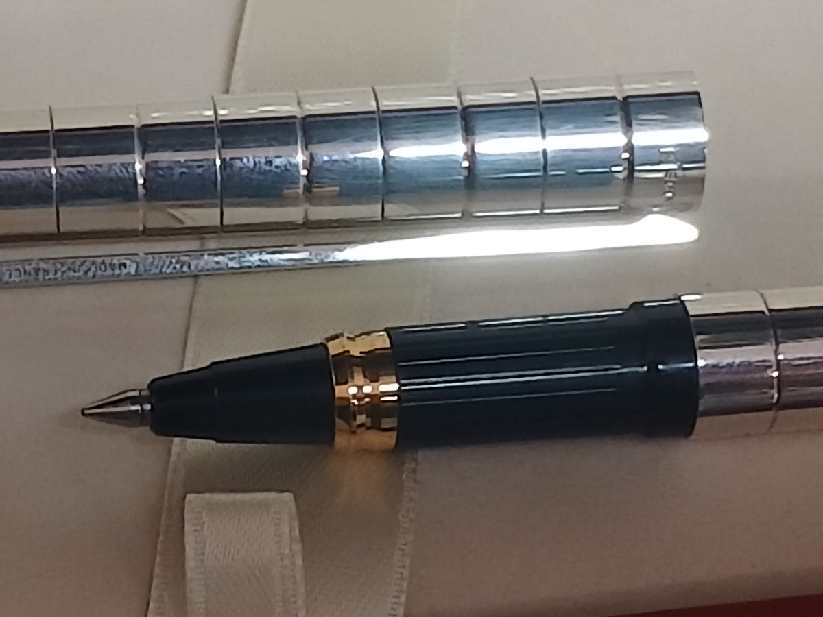 Stylo bille Dupont plaqué argent