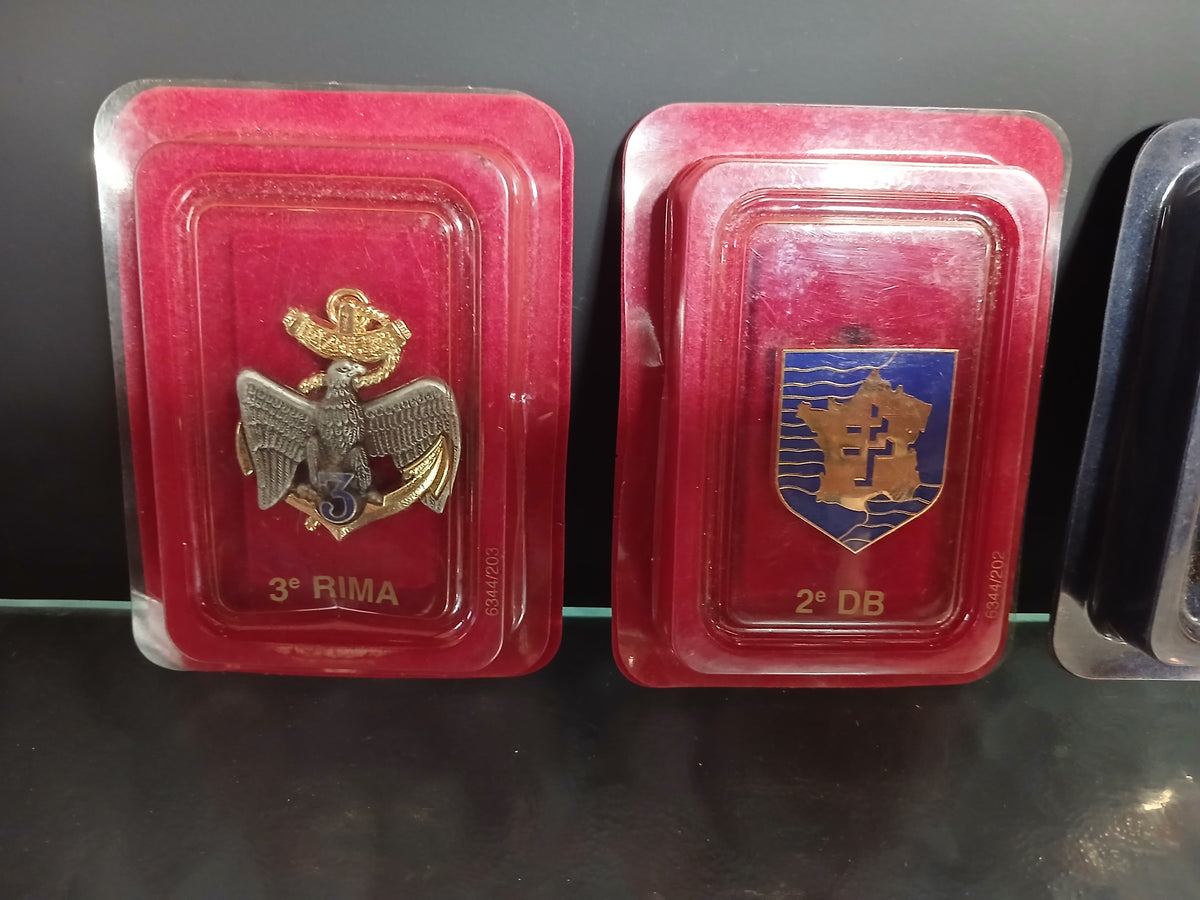 Lot de 4 médailles militaires avec étuis d'origine