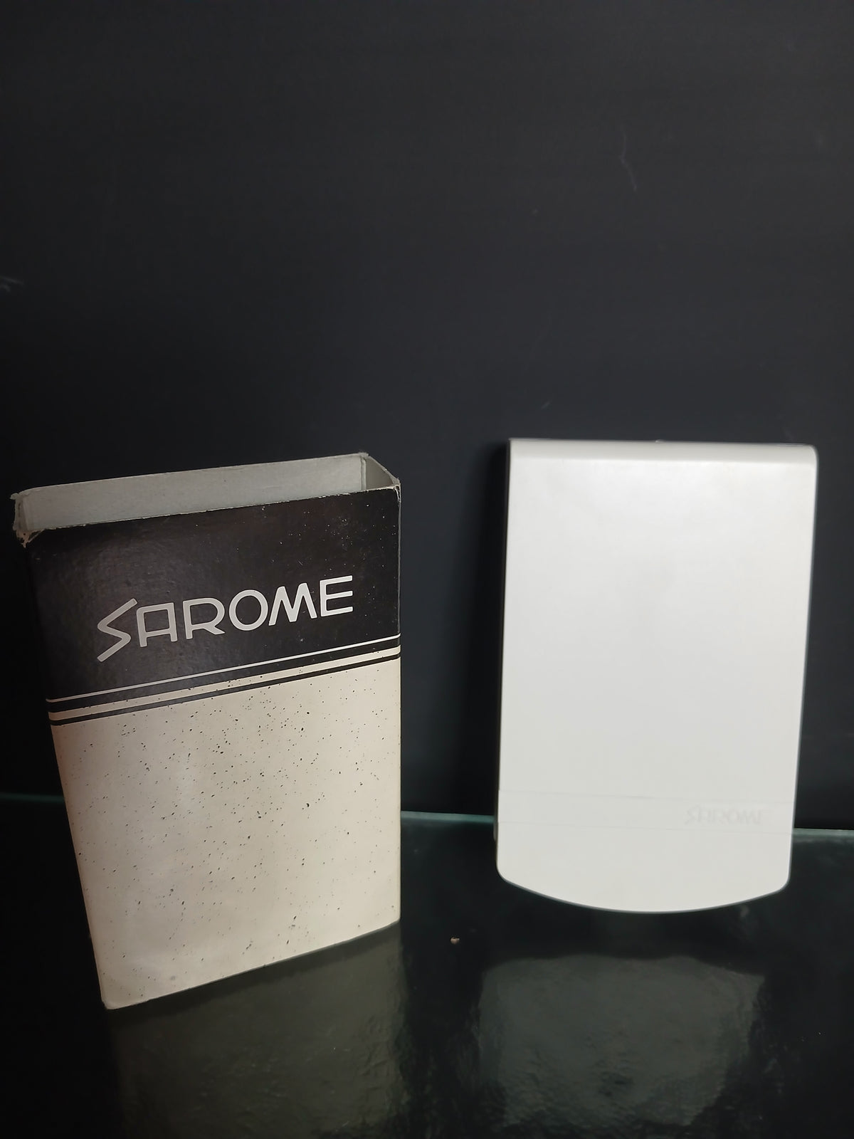Briquet électronique piézoélectrique Sarome japonais des années 1980,