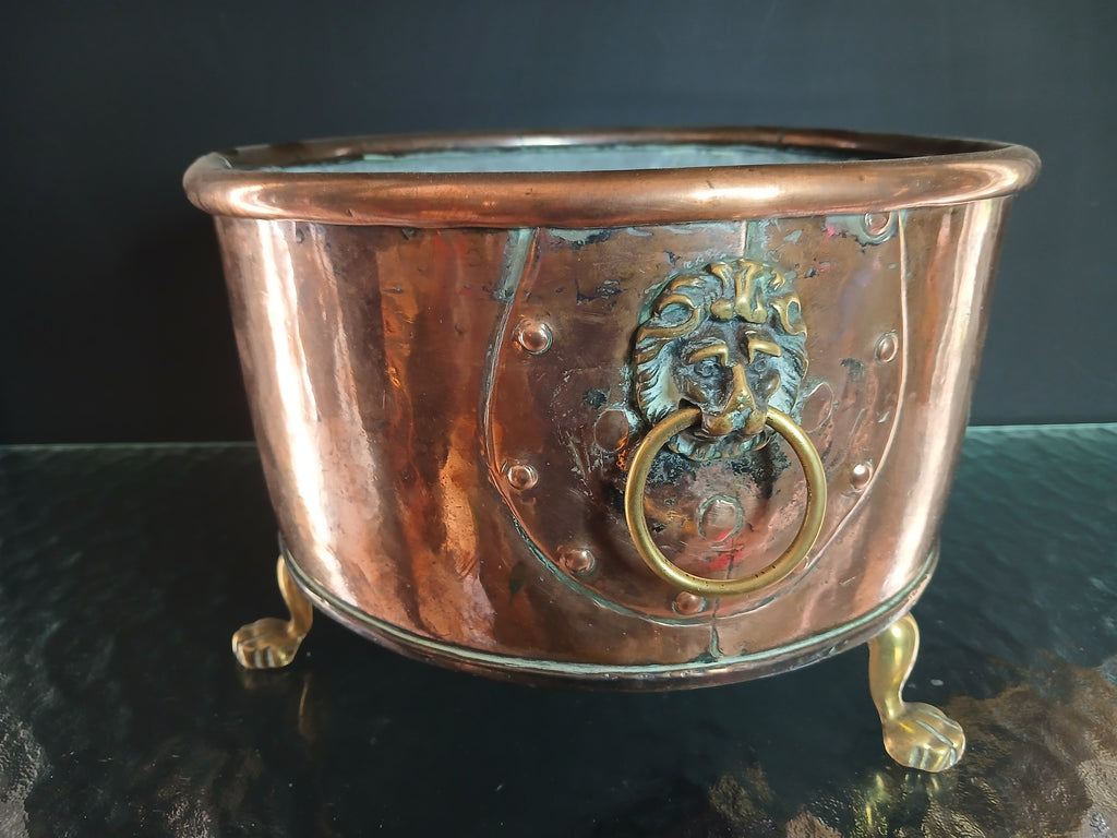 Cache-pot ou jardinière ancienne en cuivre et laiton,