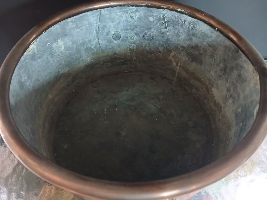 Cache-pot ou jardinière ancienne en cuivre et laiton,