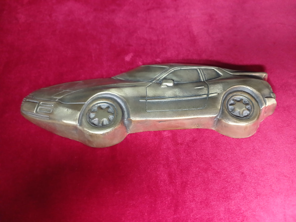 Rare presse-papier vintage de 1980 représentant une Porsche 944 S