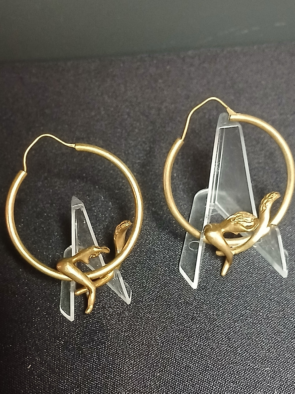 Boucle d'oreille créole vintage en vermeil Charles Jourdan