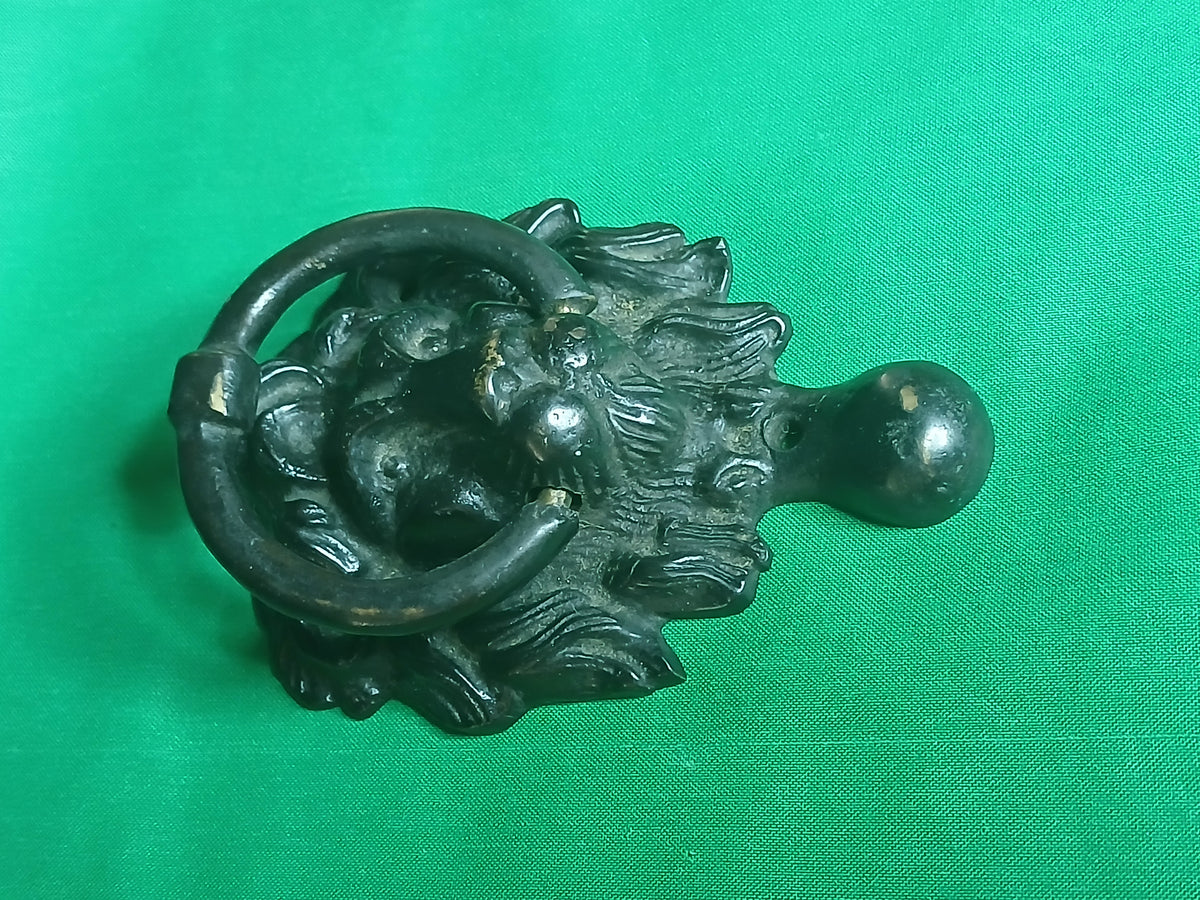 Ancien heurtoir de porte en bronze massif