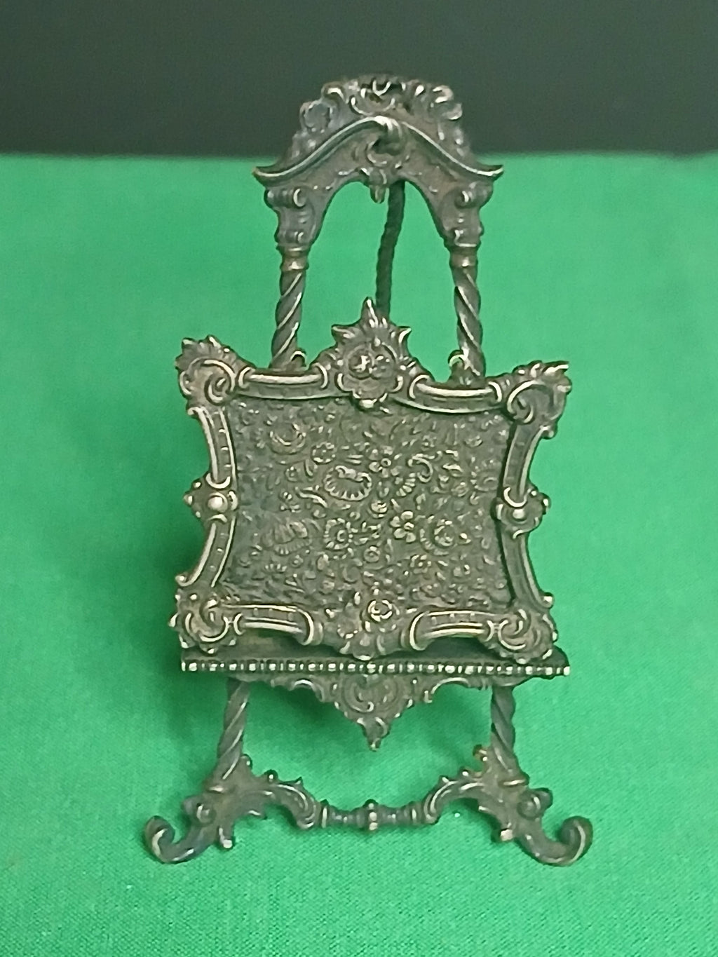 Rare Magnifique porte photo miniature Art Nouveau du début du XXe siècle.