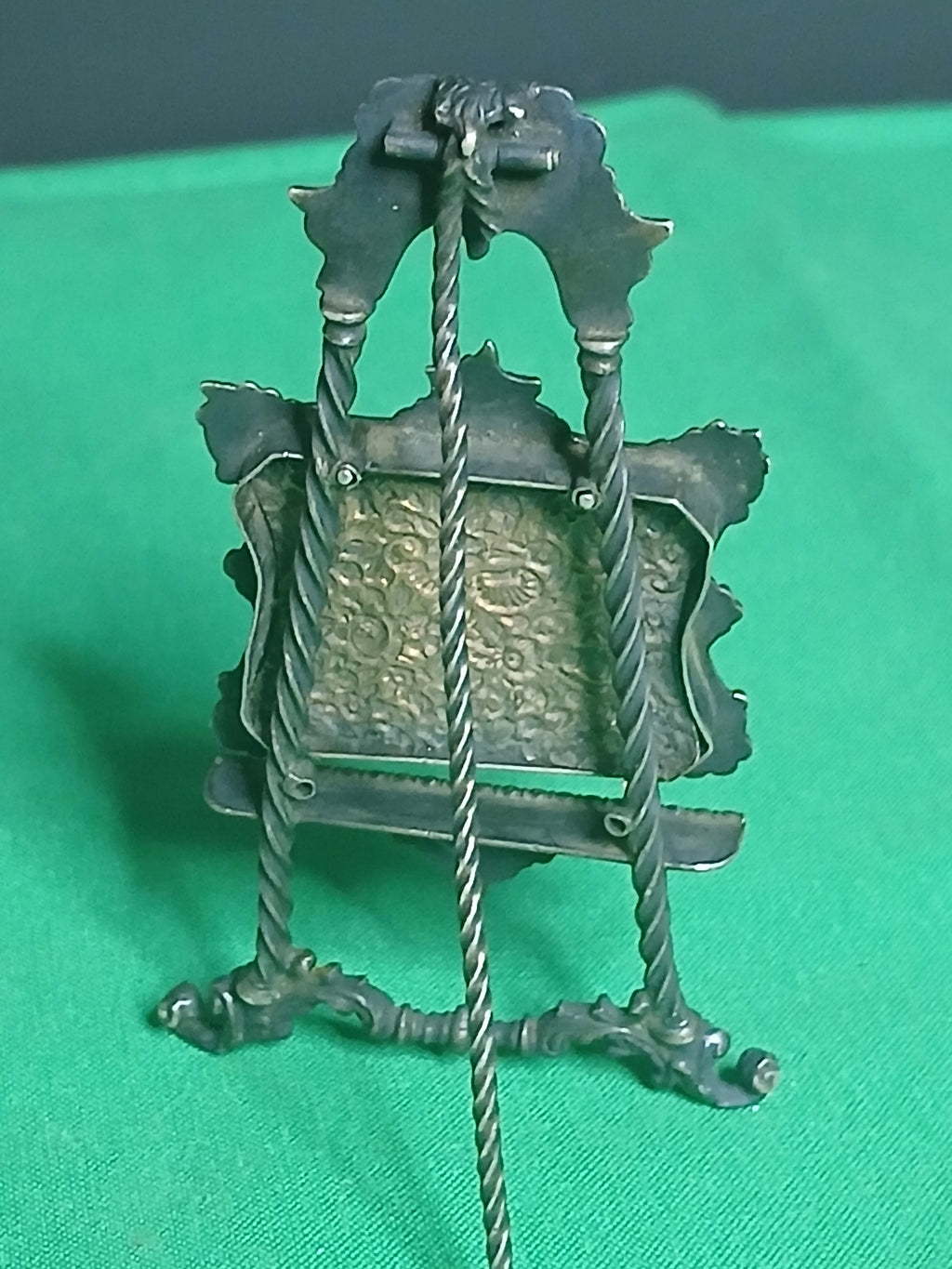Rare Magnifique porte photo miniature Art Nouveau du début du XXe siècle.