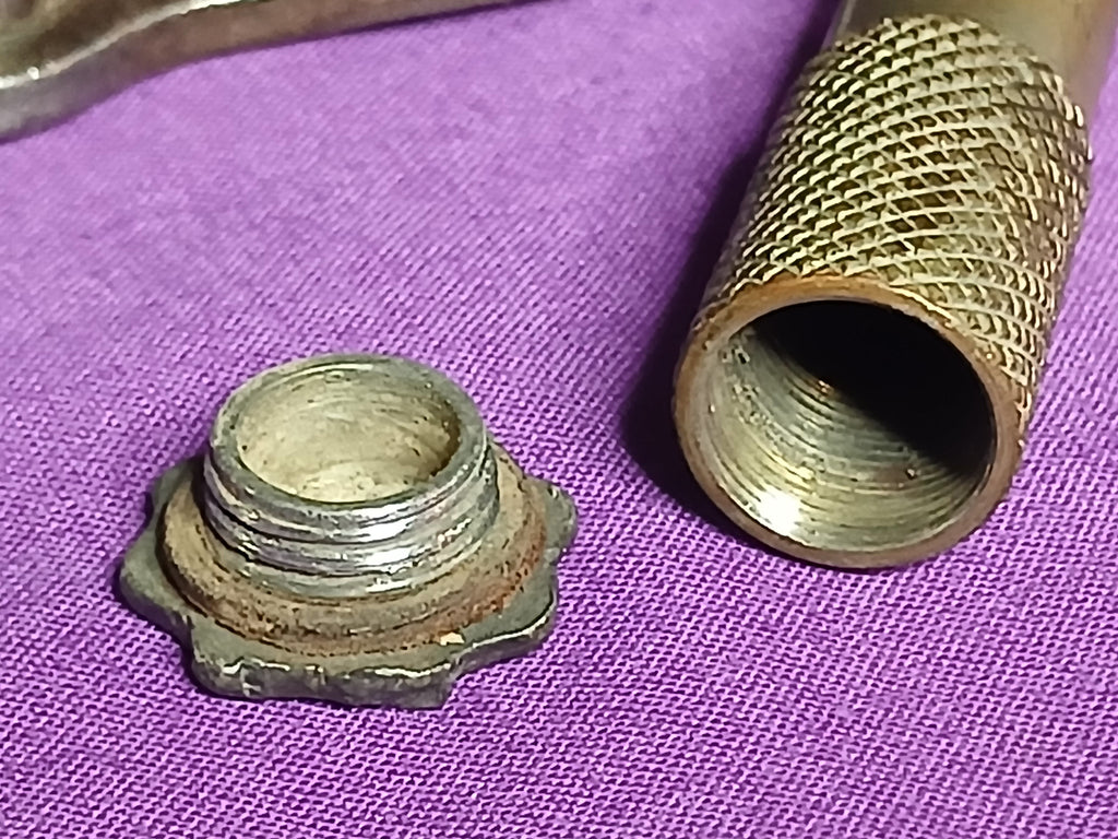 Lot de deux anciens outils de marque Michelin, début du XXe siècle.