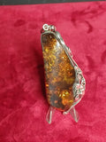 Élégant pendentif Art nouveau en ambre de la Baltique