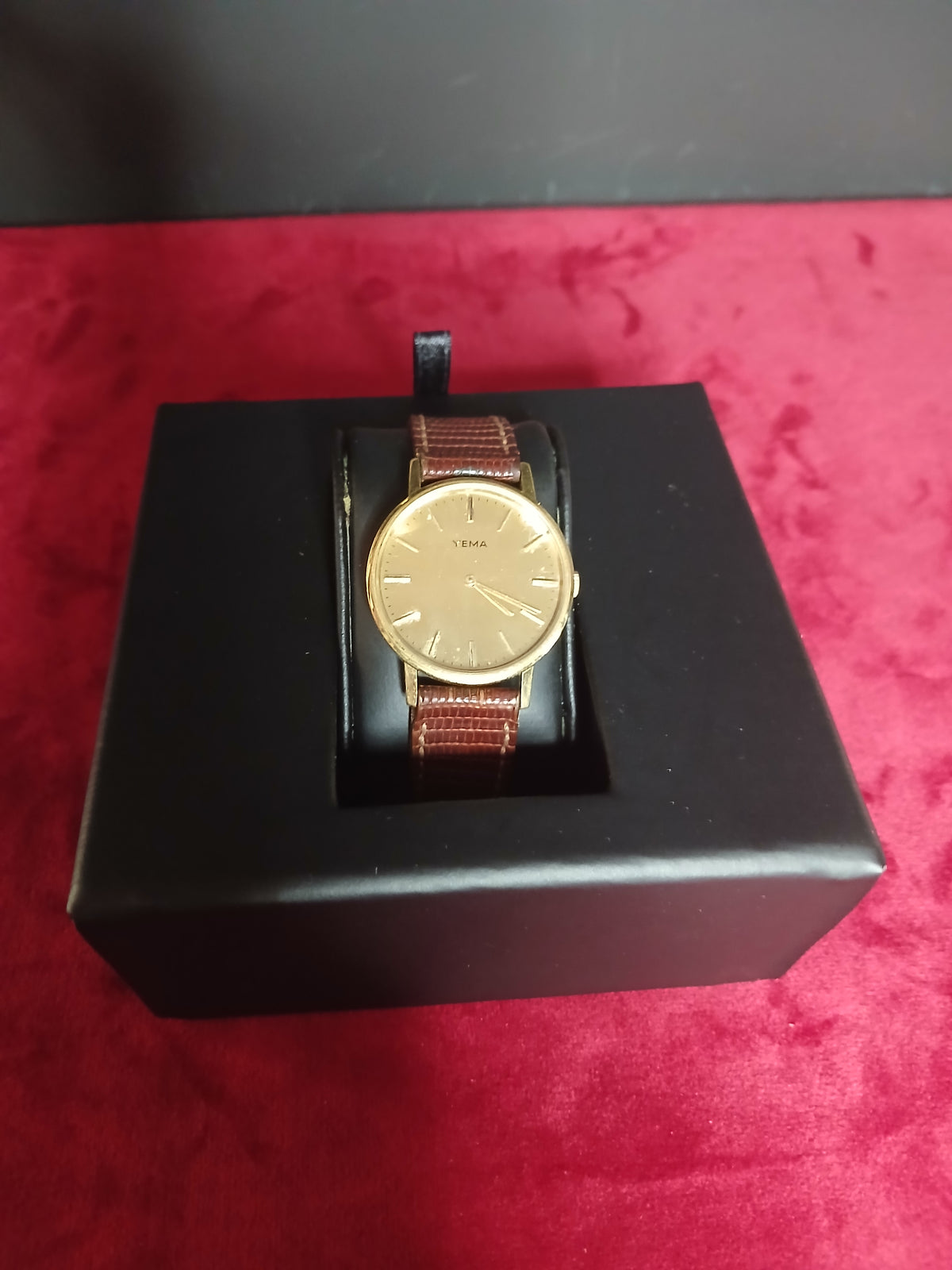 Montre de ville mécanique YEMA vintage 1960 / 70