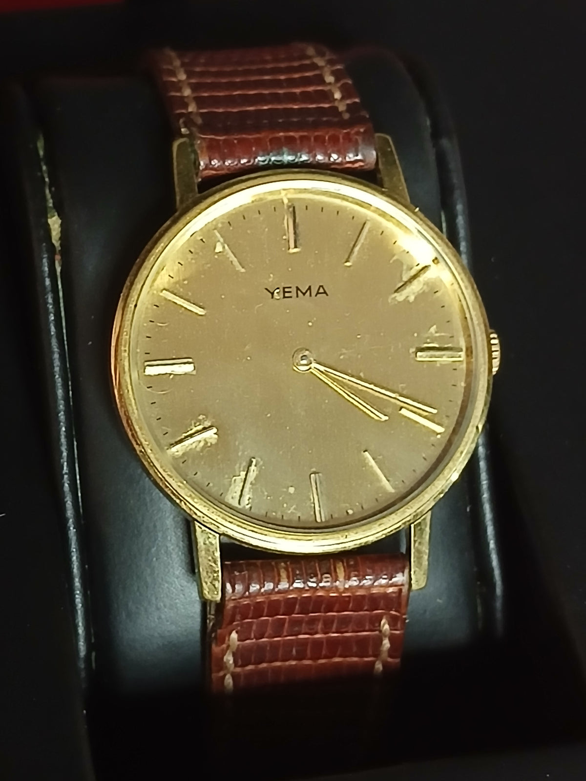 Montre de ville mécanique YEMA vintage 1960 / 70