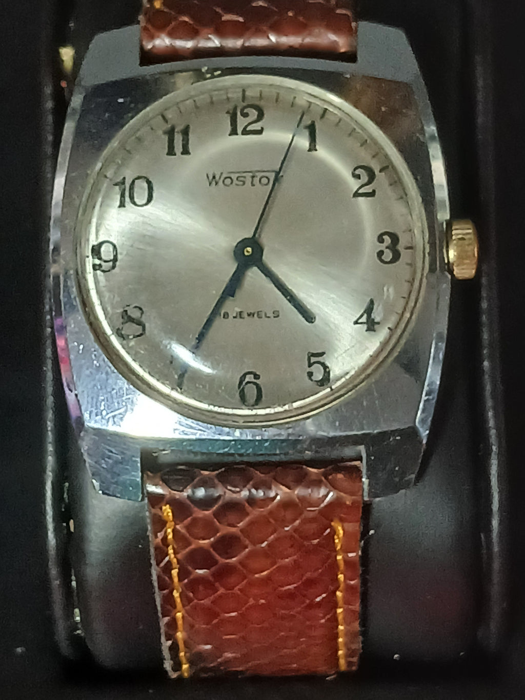 Montre mécanique vintage Vostok des années 1970