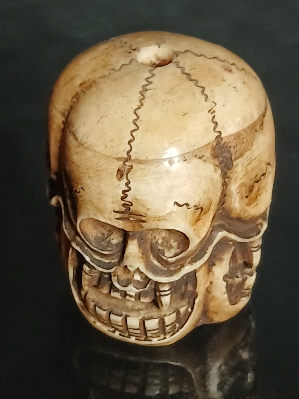 Crâne multiface tibétain en os de yak, début du XXe siècle