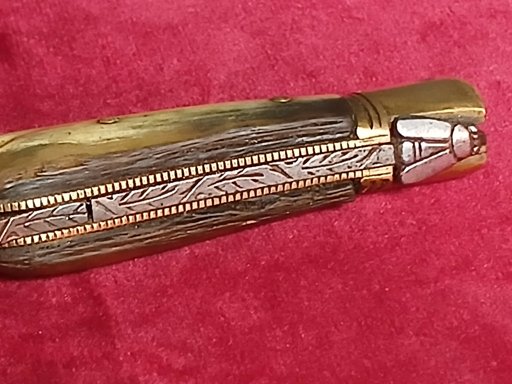 couteau laguiole ancien  1970 - 1980 avec son étui