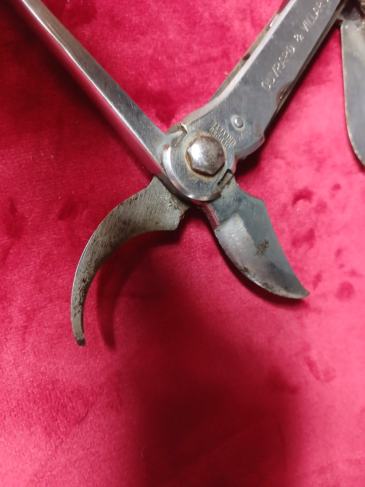 Sécateur pliant multifonction Ouvrard & Villars, fin XIXe début XXe siècle