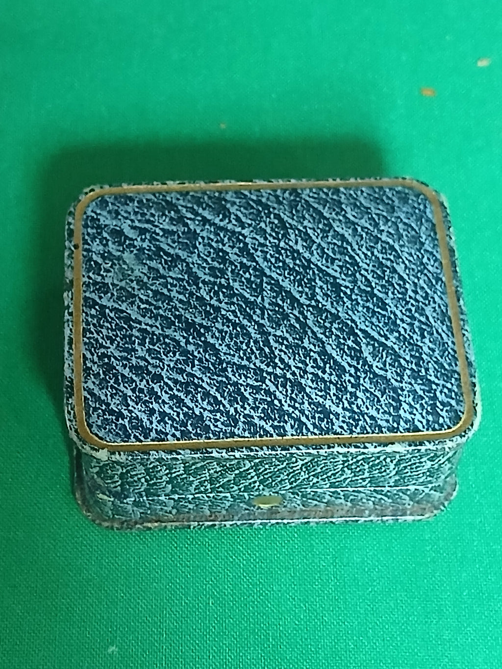 Broche patriotique ancienne en croix de Lorraine tréflée   1944-1945