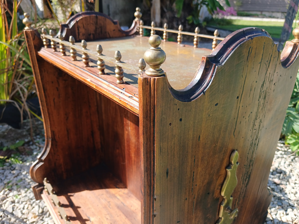 Table de bar maritime rotative, Angleterre XXe siècle.