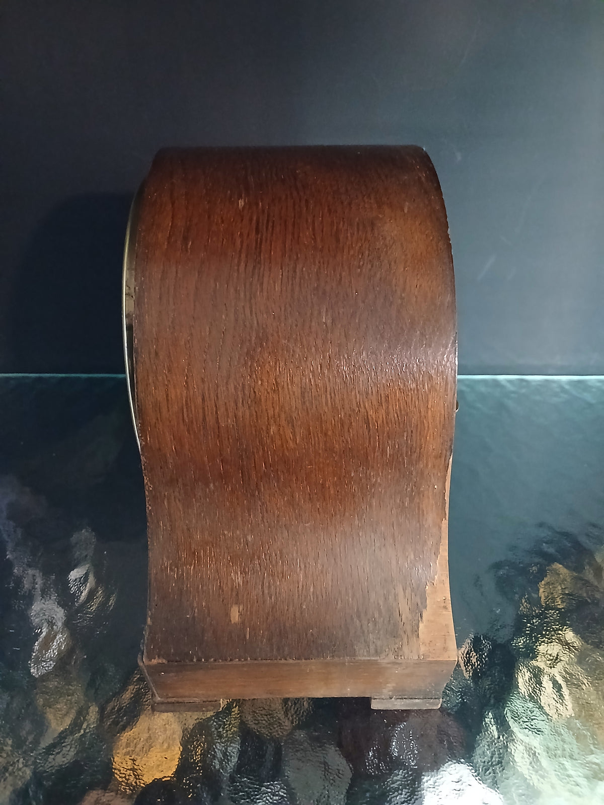 Élégante horloge à poser Art Déco datant des années 1920-1930