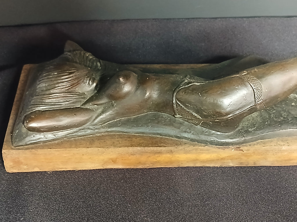 Sculpture en plâtre « PIN UP » d'Élie-Marie Jézéquel, dit Hély (1937-2009)