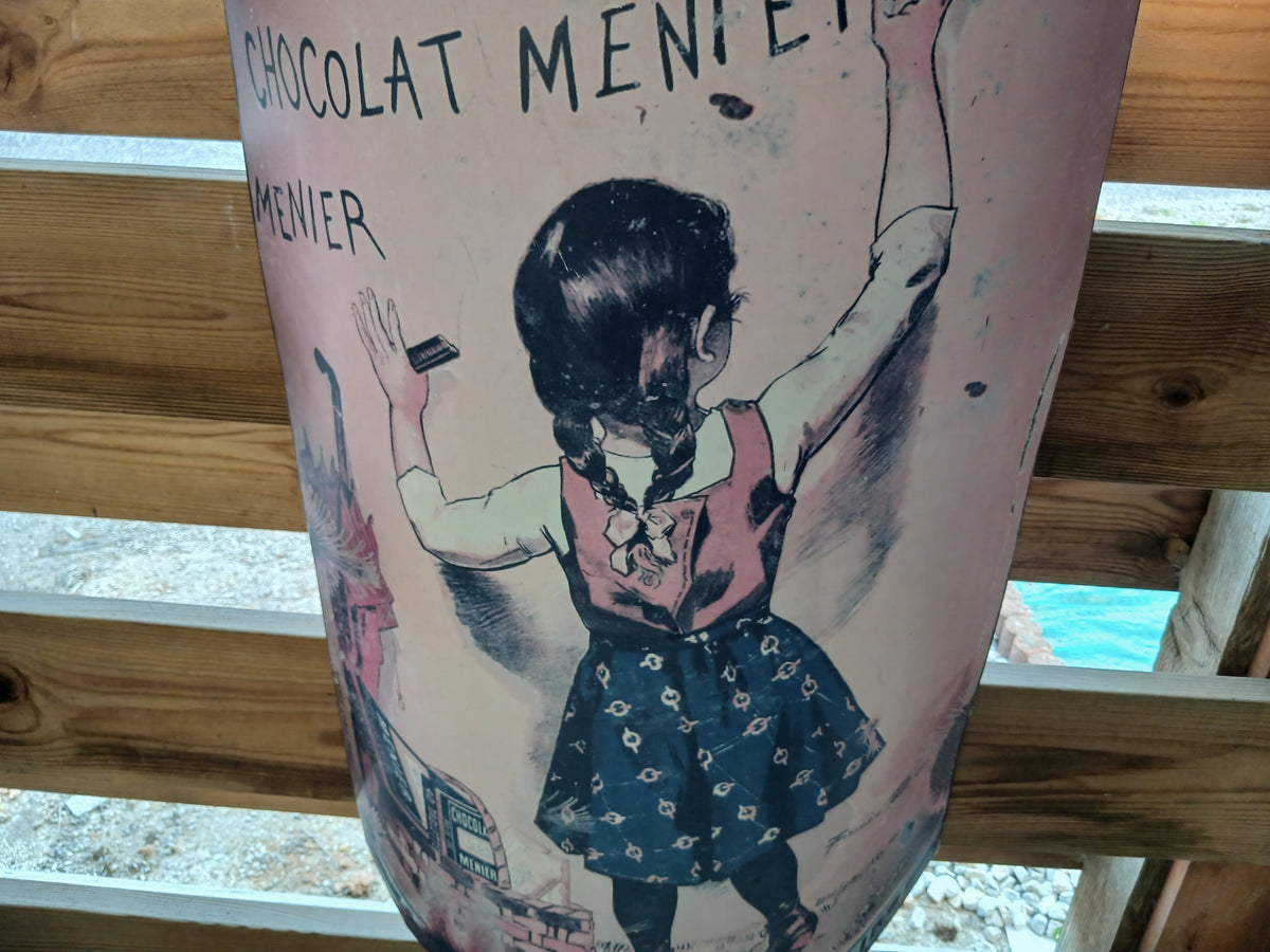plaque bombée en fer en forme de boîte de cacao Chocolat Menier, 1980